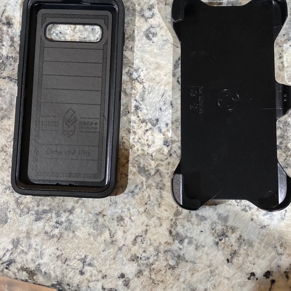 Samsung Galaxy 10+ Otterbox defender - Picture 2 of 2